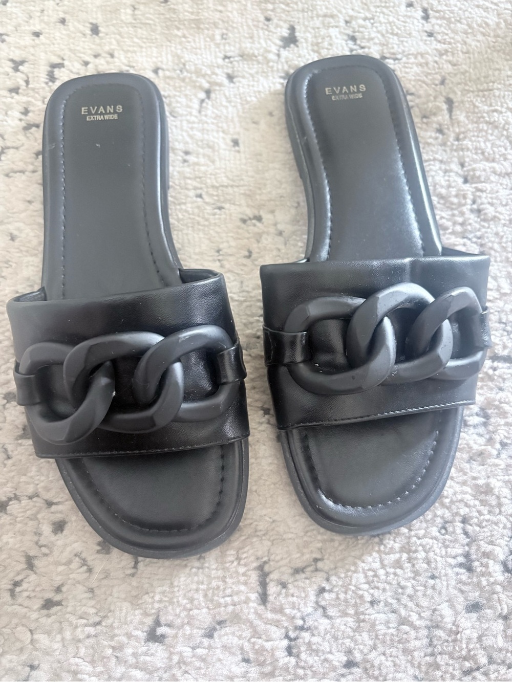 Evans Extra Wide Black Chain Slide Sandals Size 10